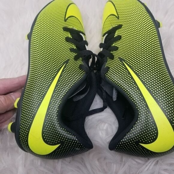 NIKE KLEATS. SIZE 5Y. - Picture 13 of 16
